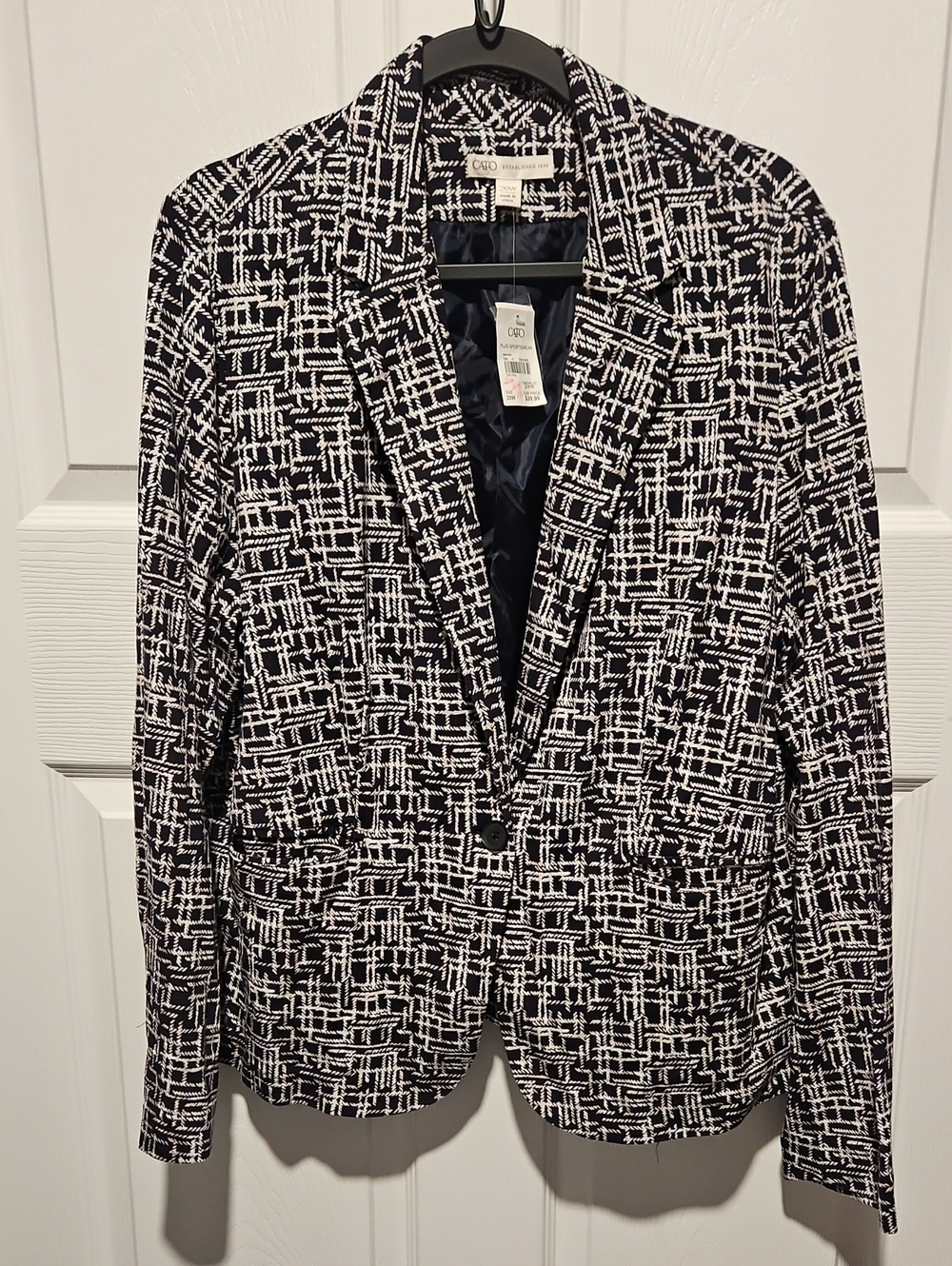 Black & White Patterned Blazer Size 20W